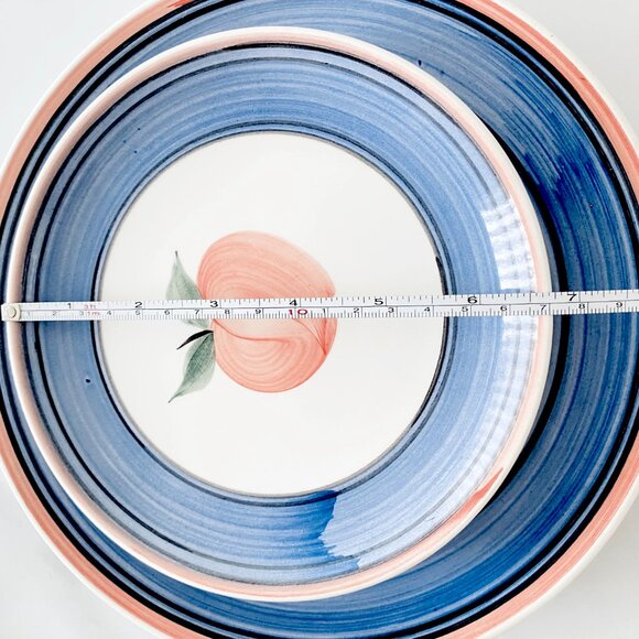 Vintage Gibson Housewares Blue and Peach Dinnerware Set of 20 - Picture 3 of 4